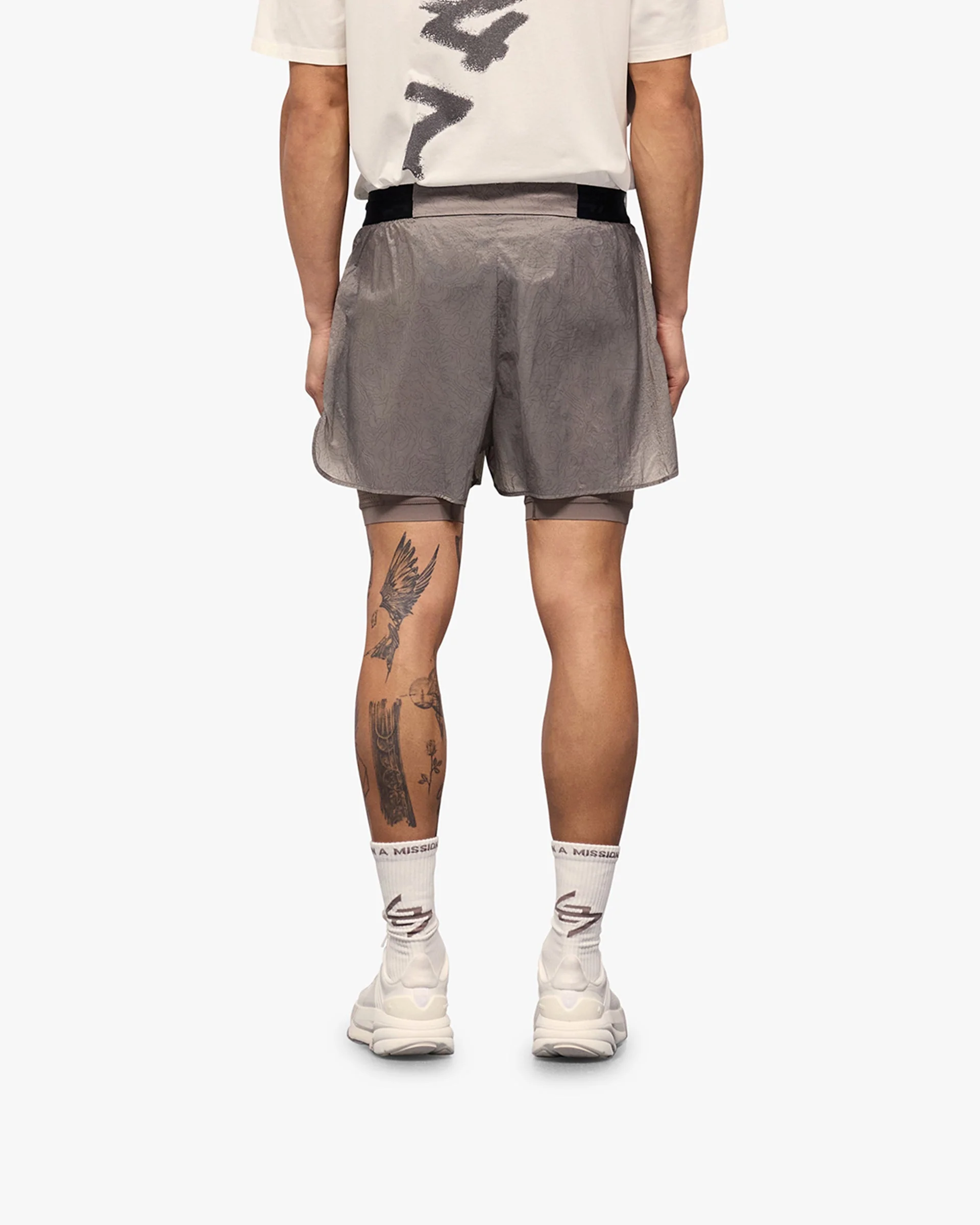 247 Contour 2-In-1 Run Shorts - Pebble - Image 4