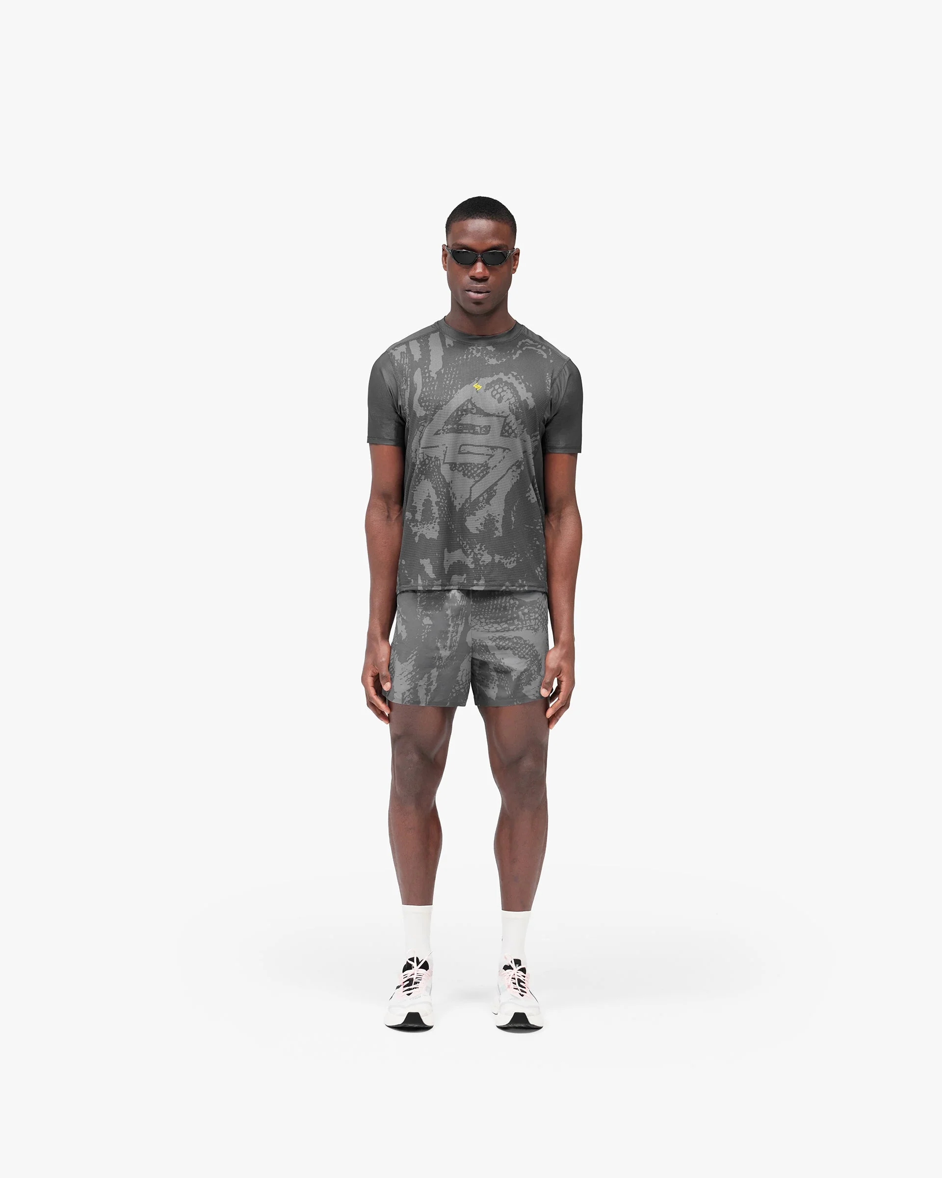 247 London T-Shirt - Vintage Grey - Image 6