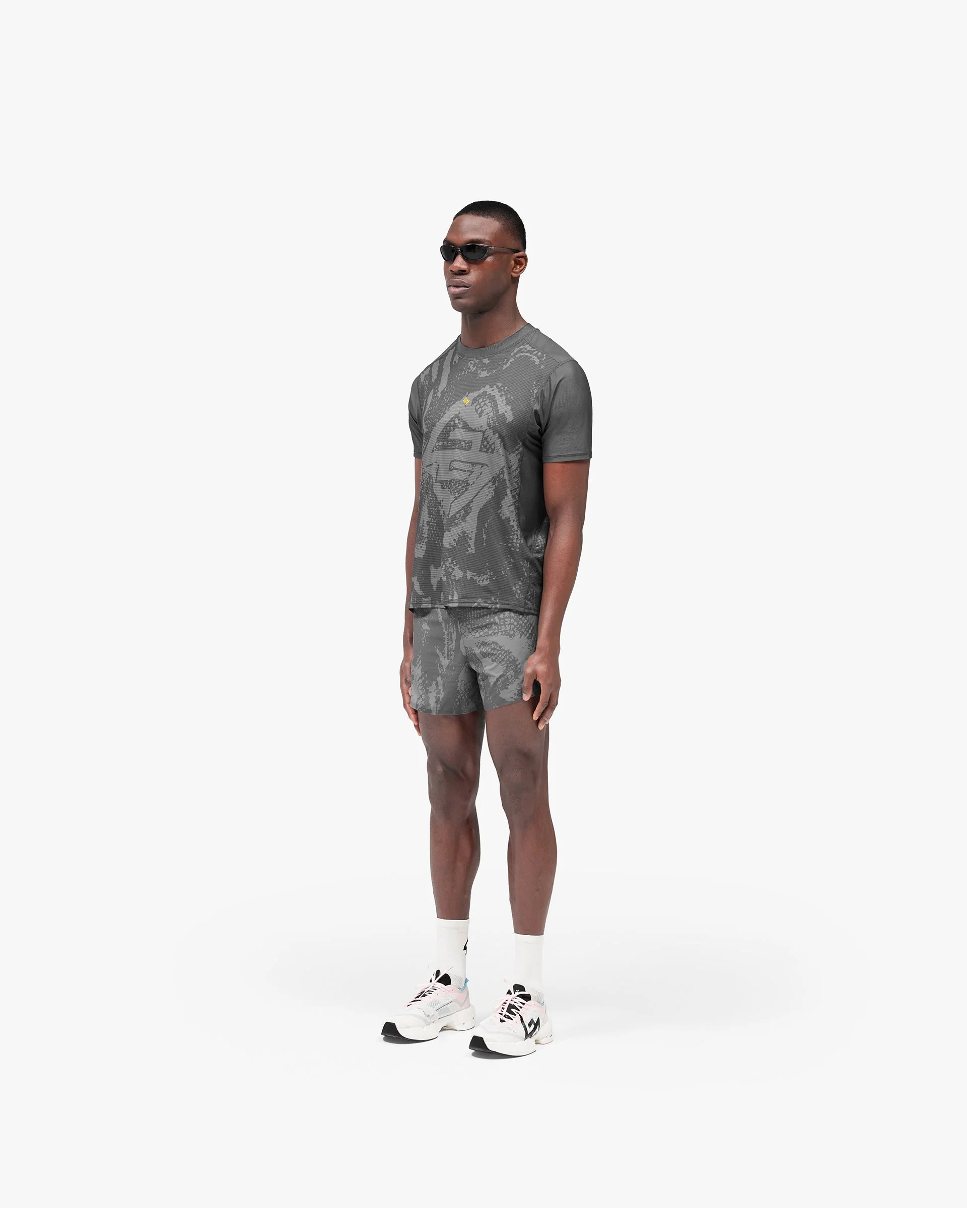 247 London T-Shirt - Vintage Grey - Image 7