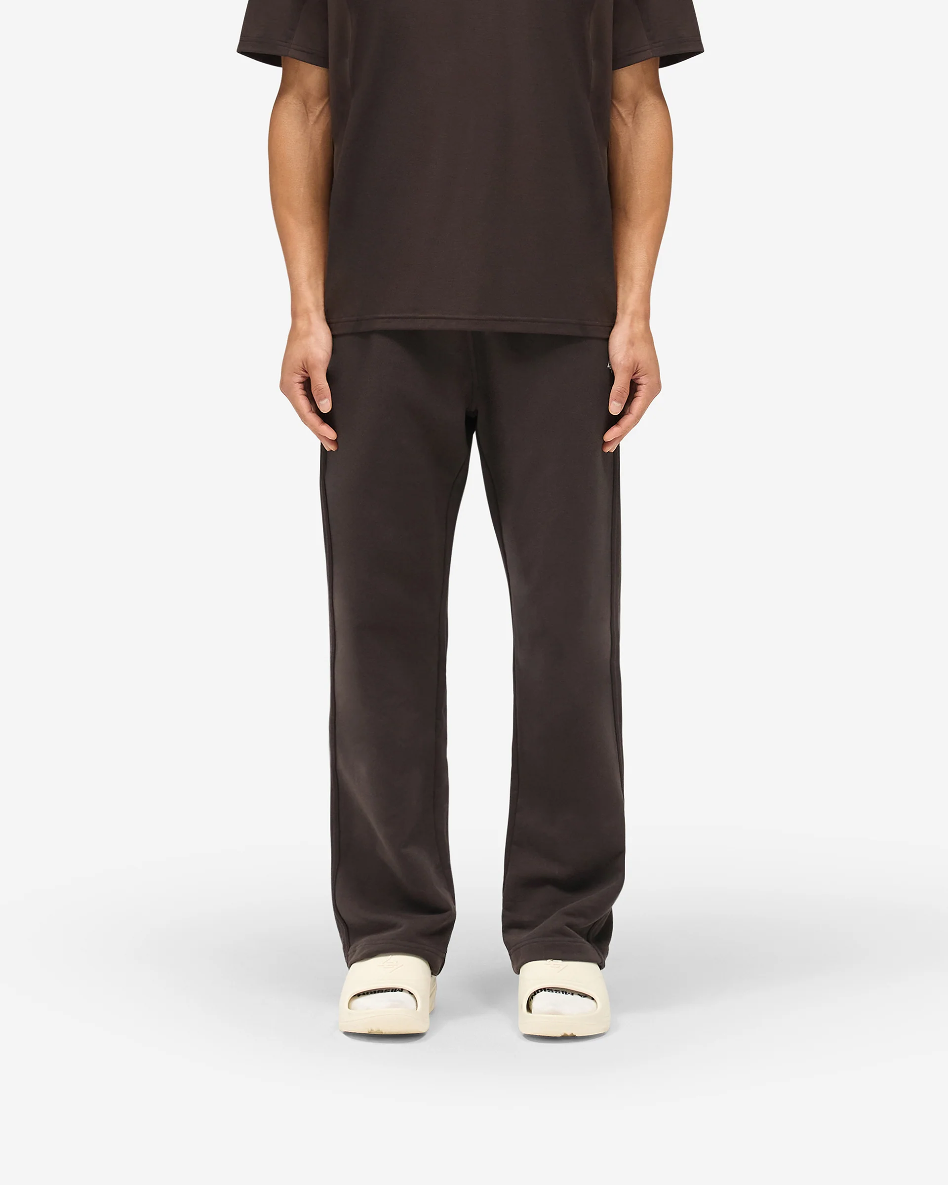 247 Straight Leg Jogger - Chocolate - Image 3