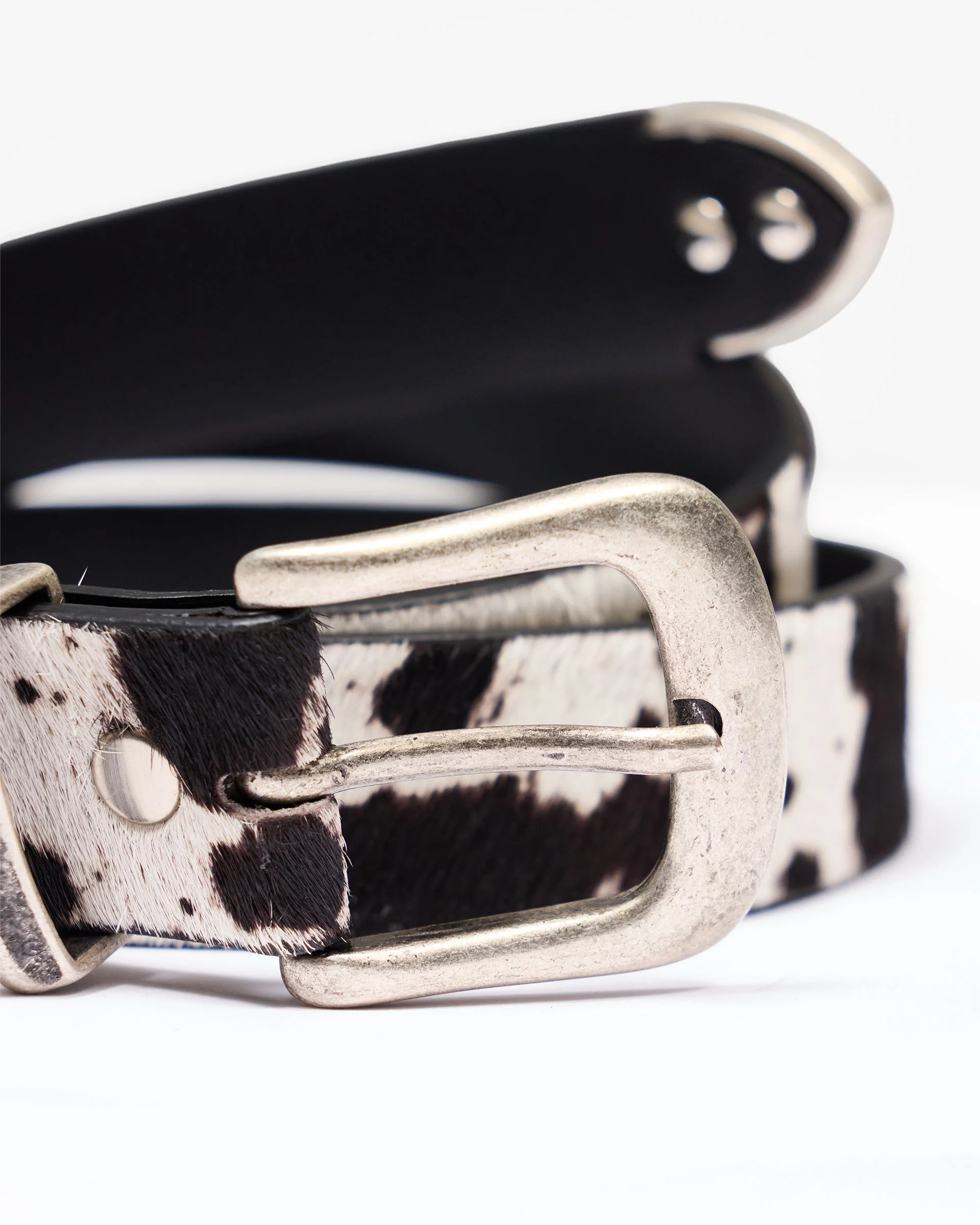 Cowhide Rodeo Belt - Flat White Jet Black - Image 5