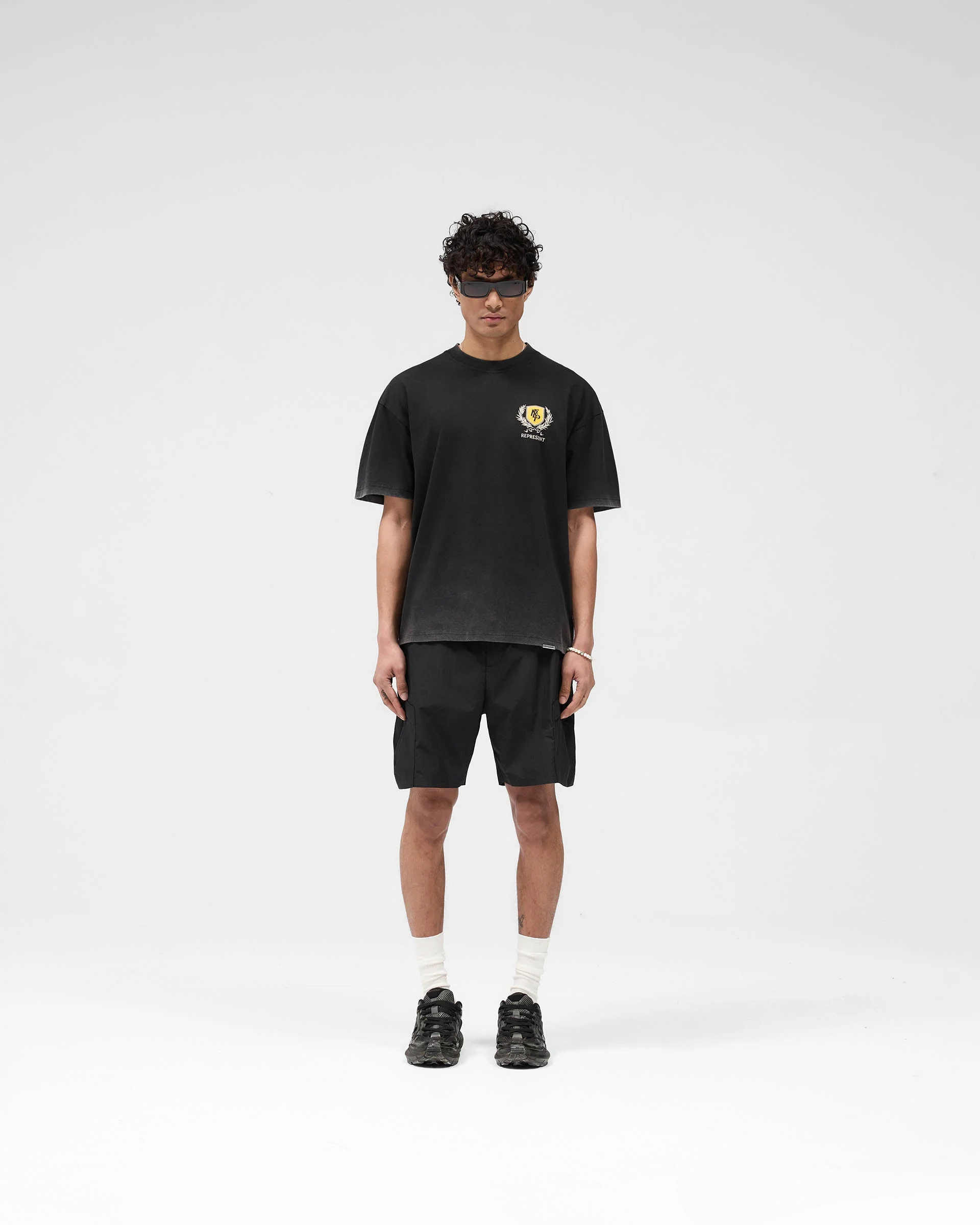 Crest T-Shirt - Vintage Black - Image 6