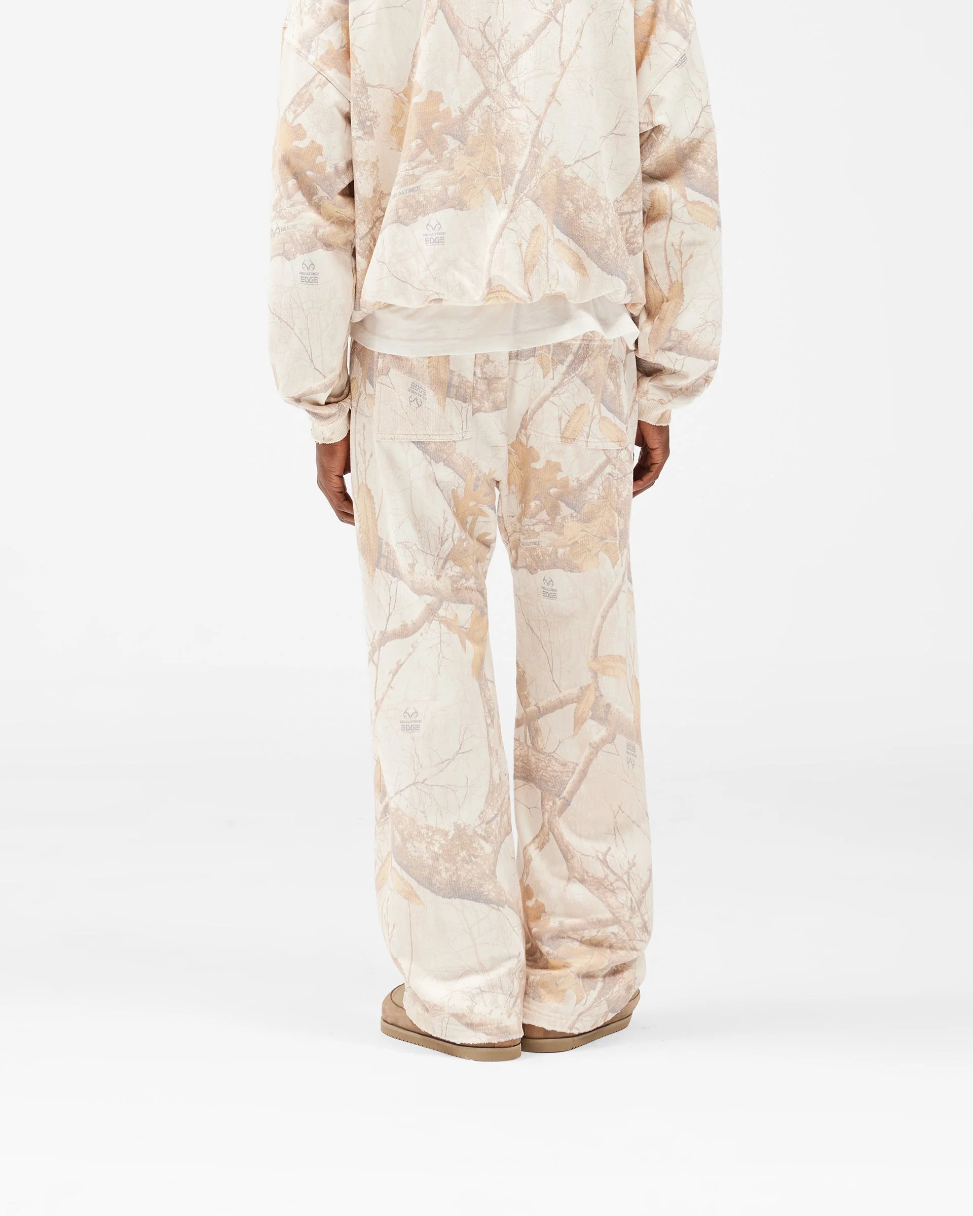 EngLAnd Sweatpant - Washed White Realtree® - Image 5