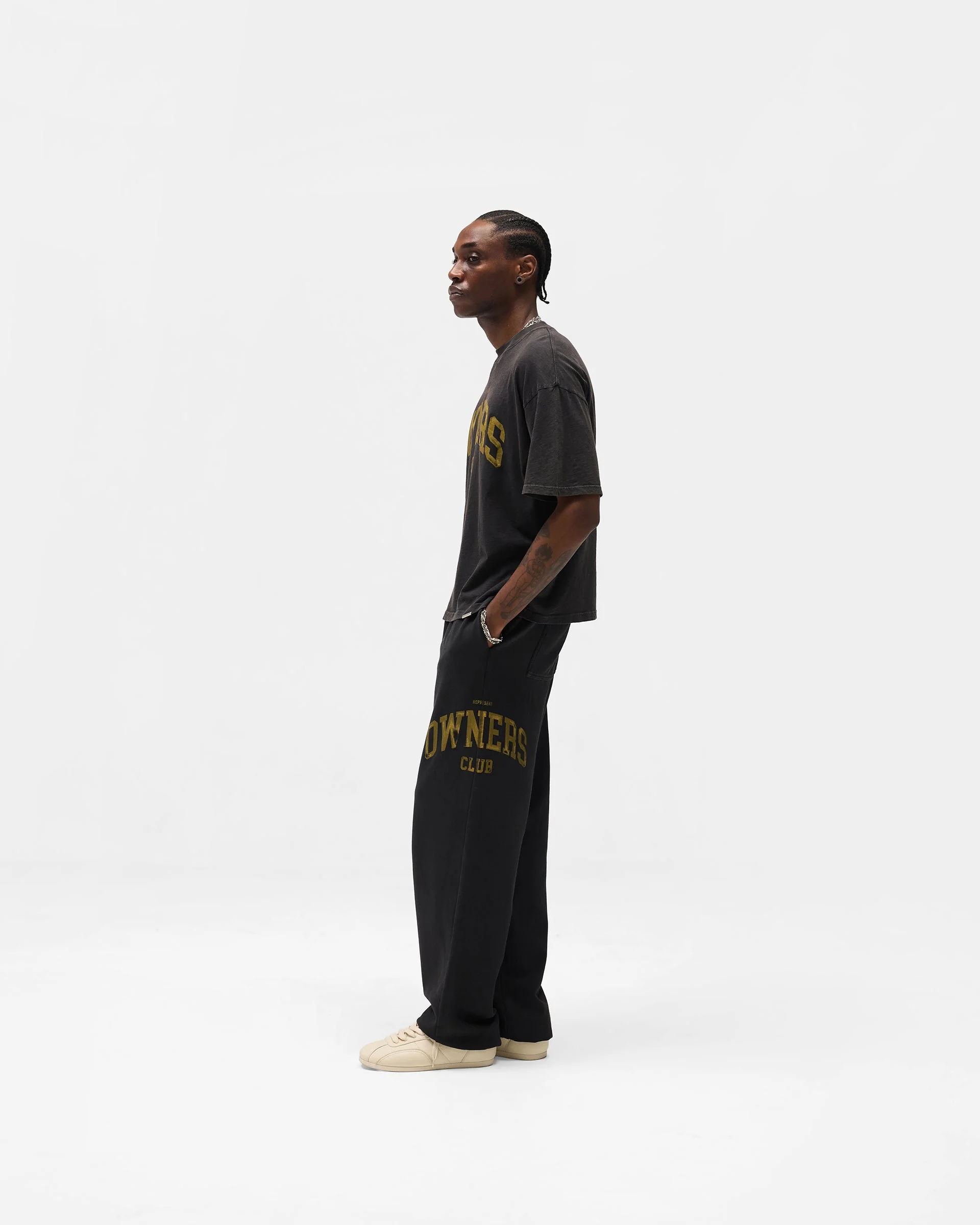 Represent Owners Club T-Shirt - Faded Black - Image 10