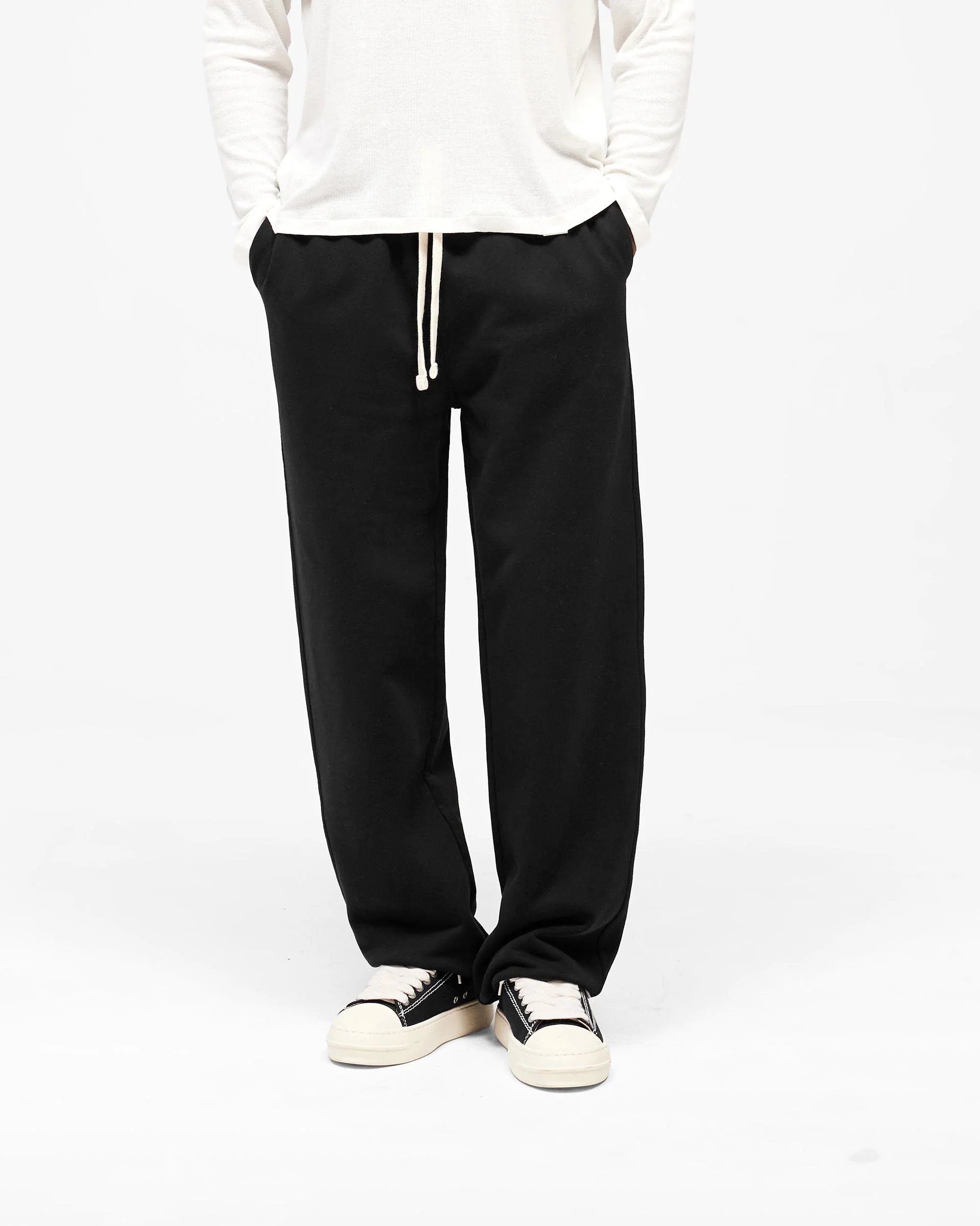 Initial Wide Leg Cuffed Sweatpant - Jet Black - Image 3