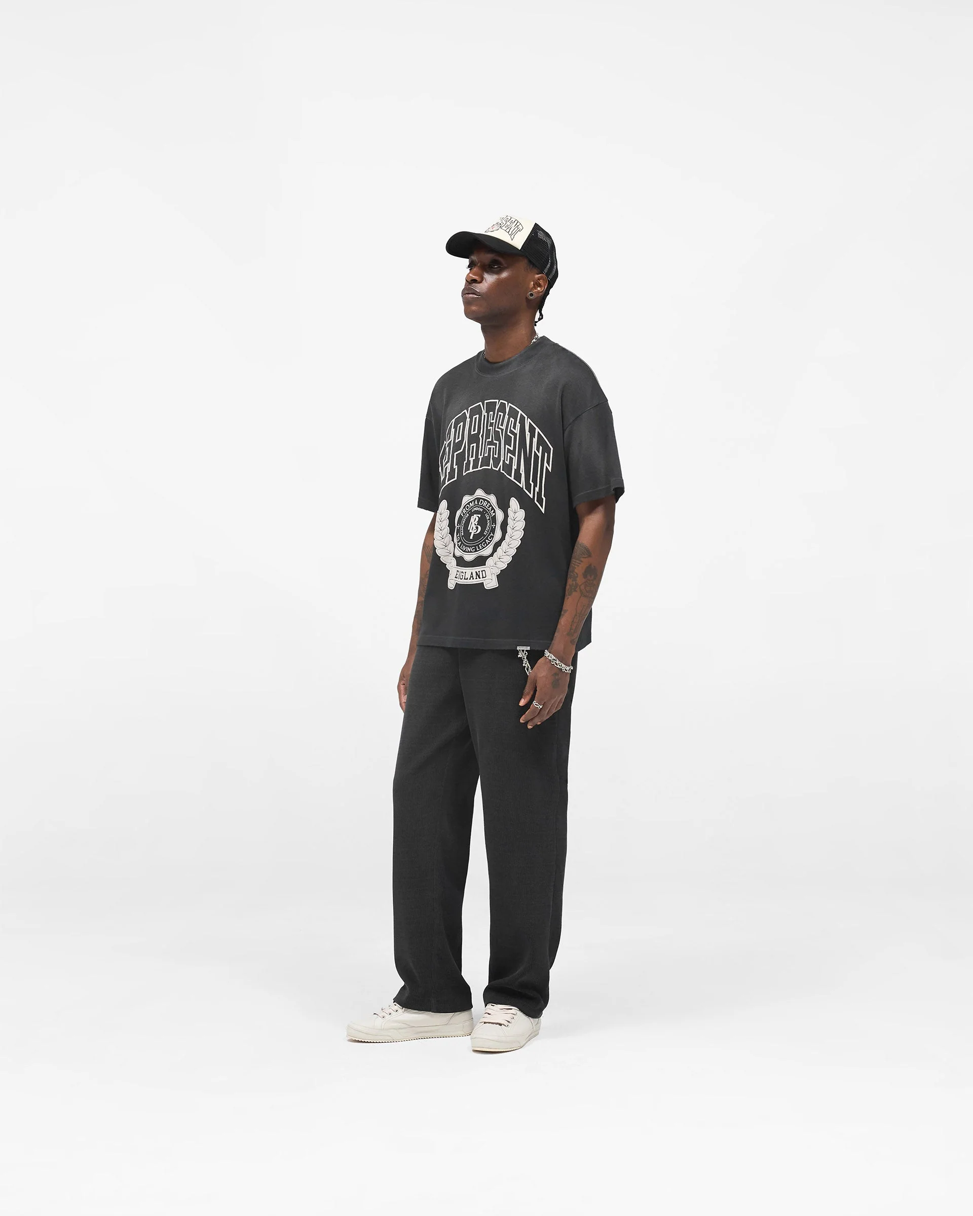 Legacy Crest T-Shirt - Stained Black - Image 10