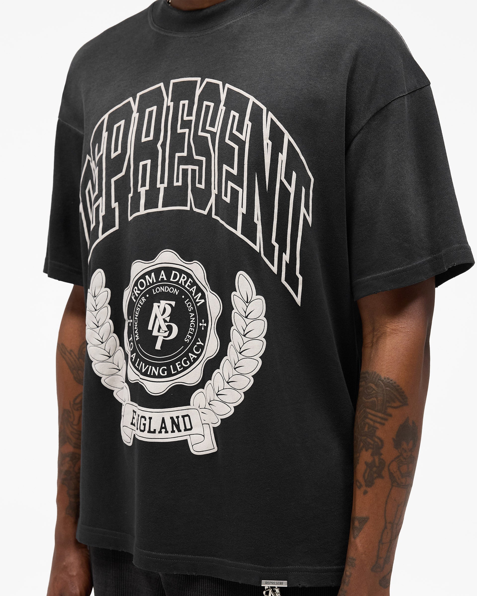 Legacy Crest T-Shirt - Stained Black - Image 6