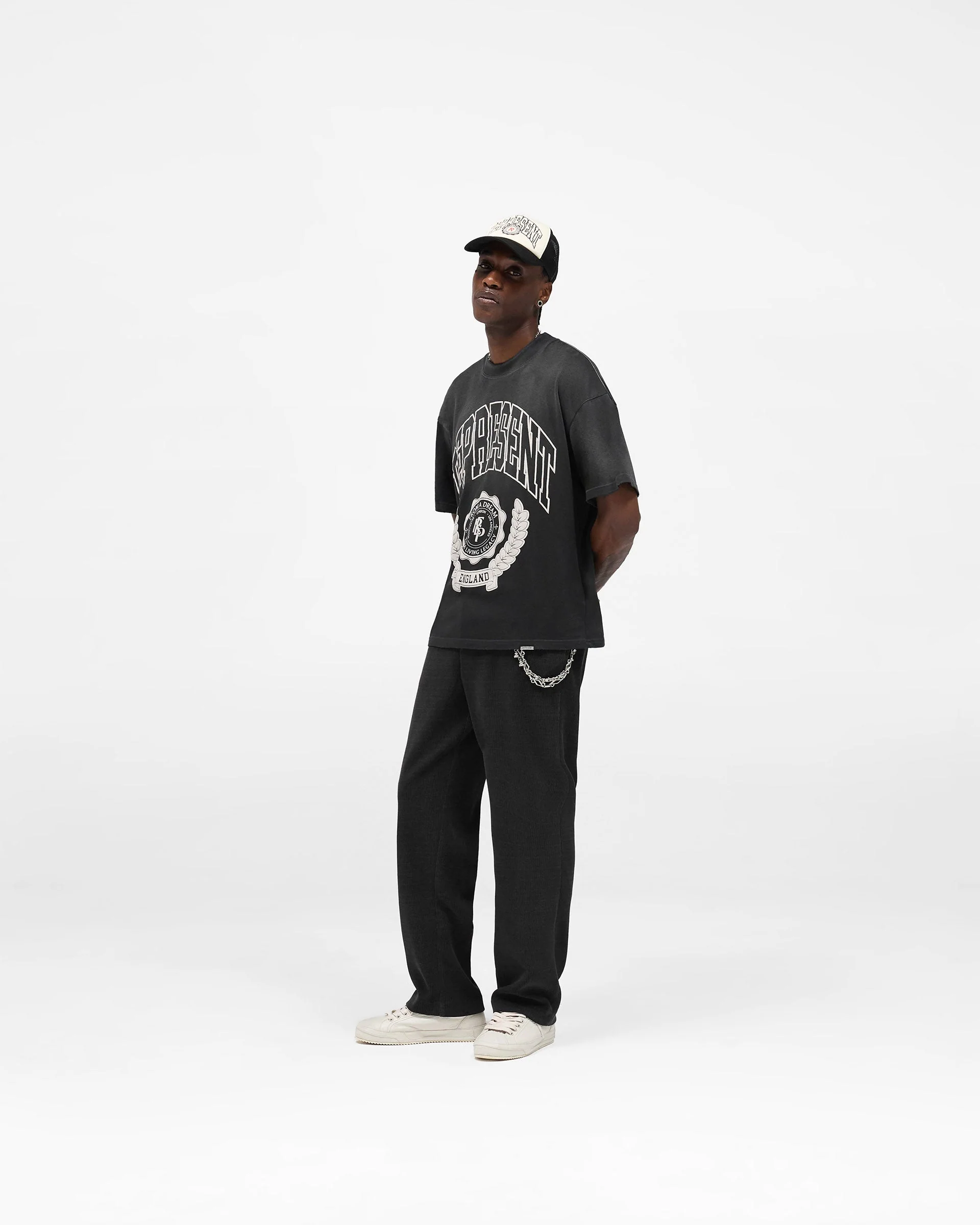 Legacy Crest T-Shirt - Stained Black - Image 9