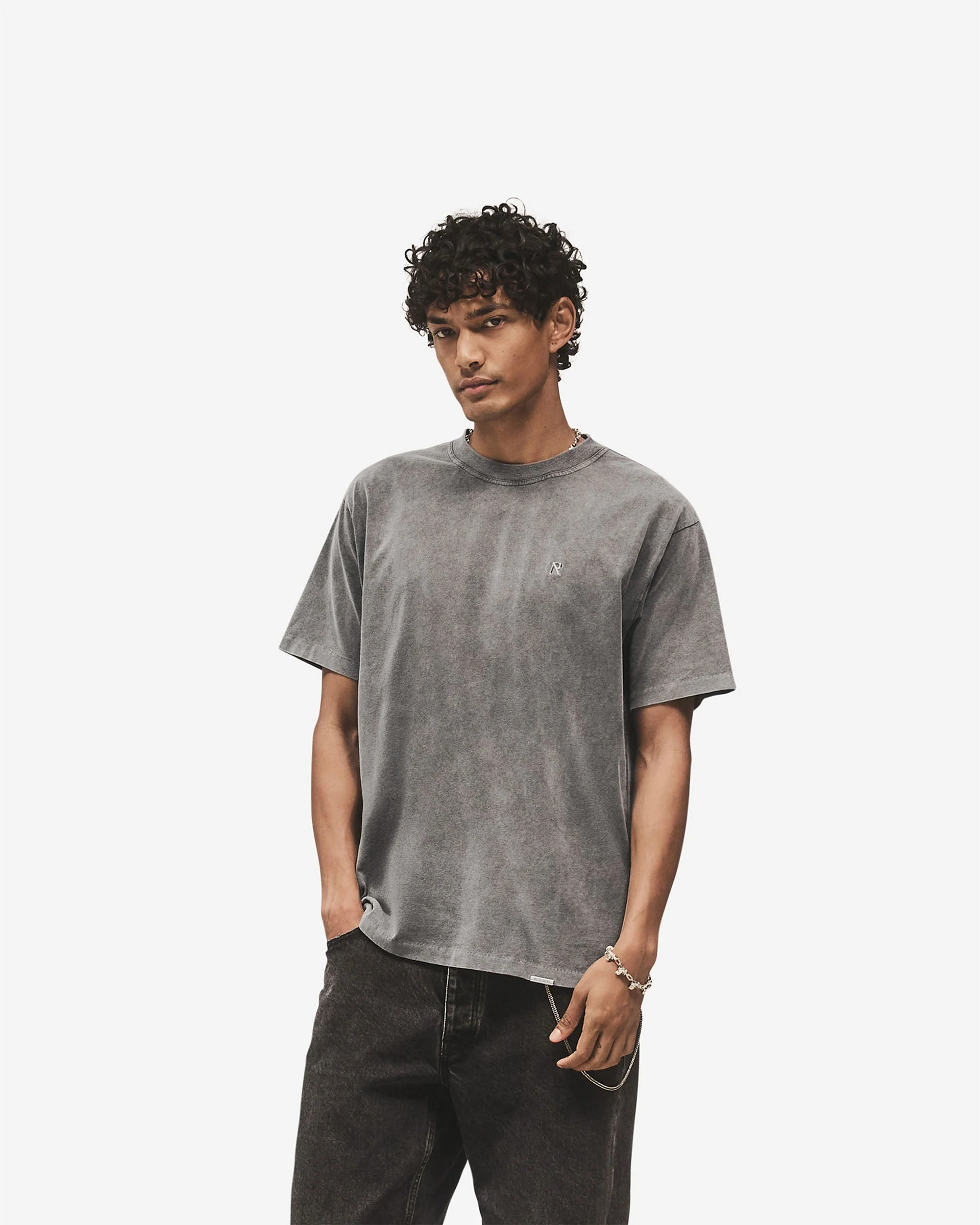 Metal Initial R T-Shirt - Vintage Grey - Image 2