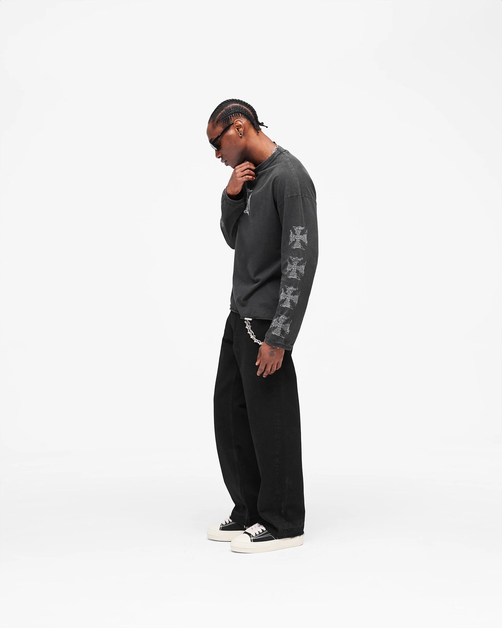 MH Long Sleeve T-Shirt - Faded Black - Image 9
