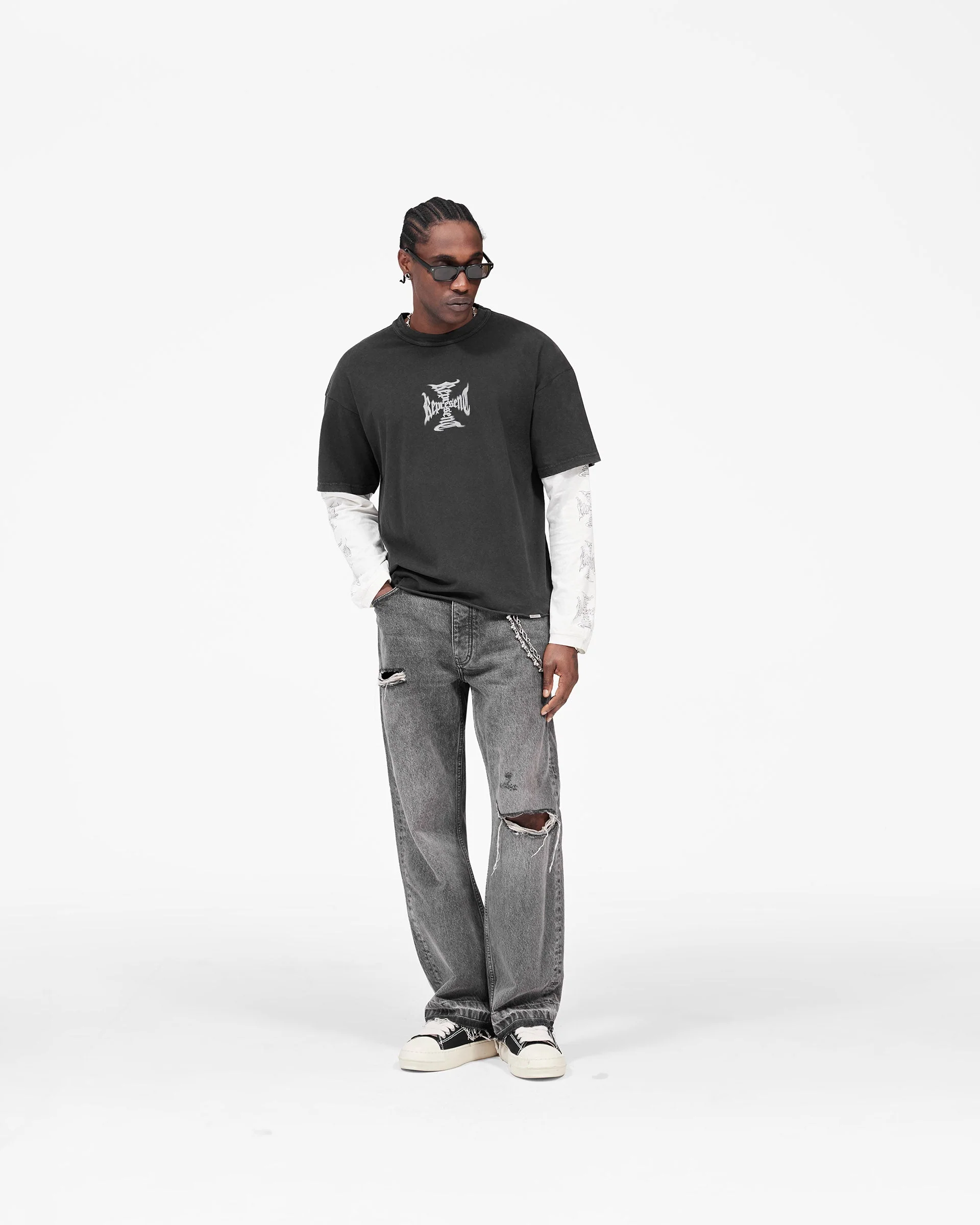 MH Stack Long Sleeve T-Shirt - Faded Black - Image 10