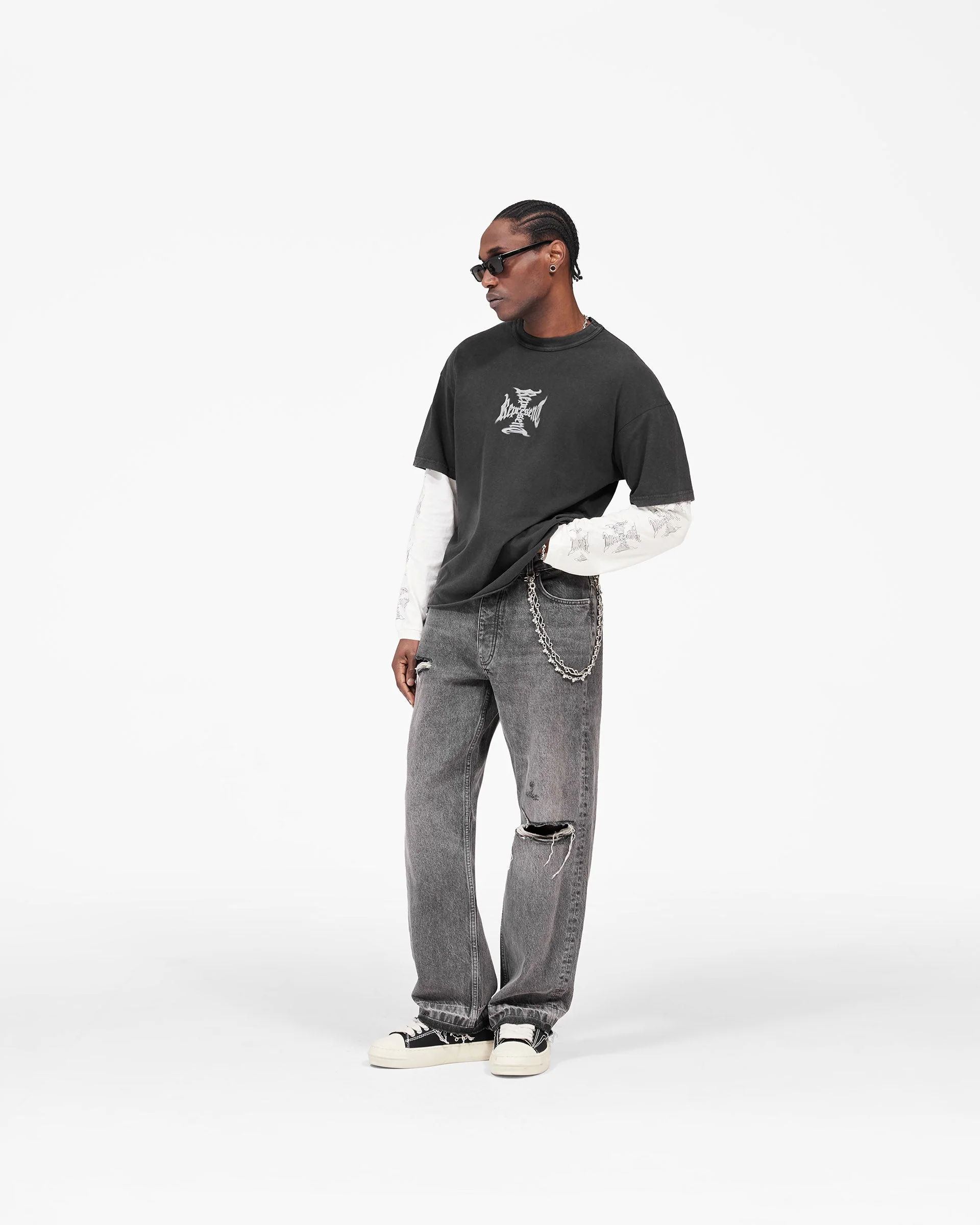 MH Stack Long Sleeve T-Shirt - Faded Black - Image 11