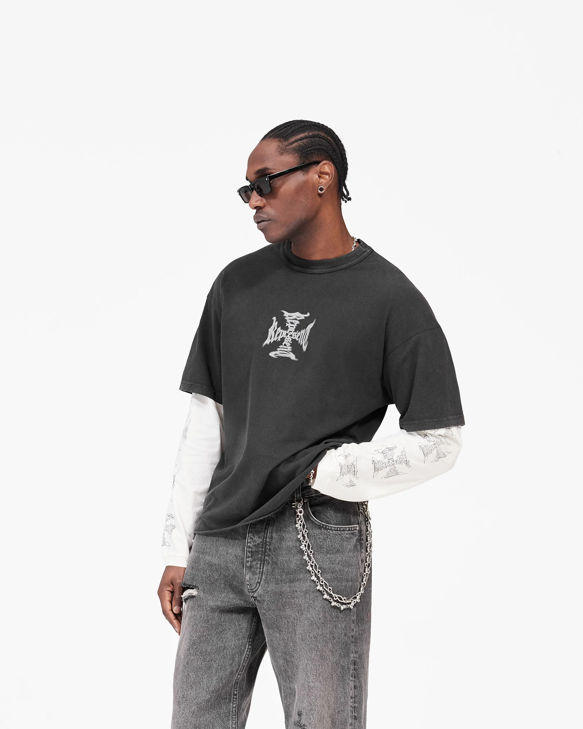 MH Stack Long Sleeve T-Shirt - Faded Black - Image 6