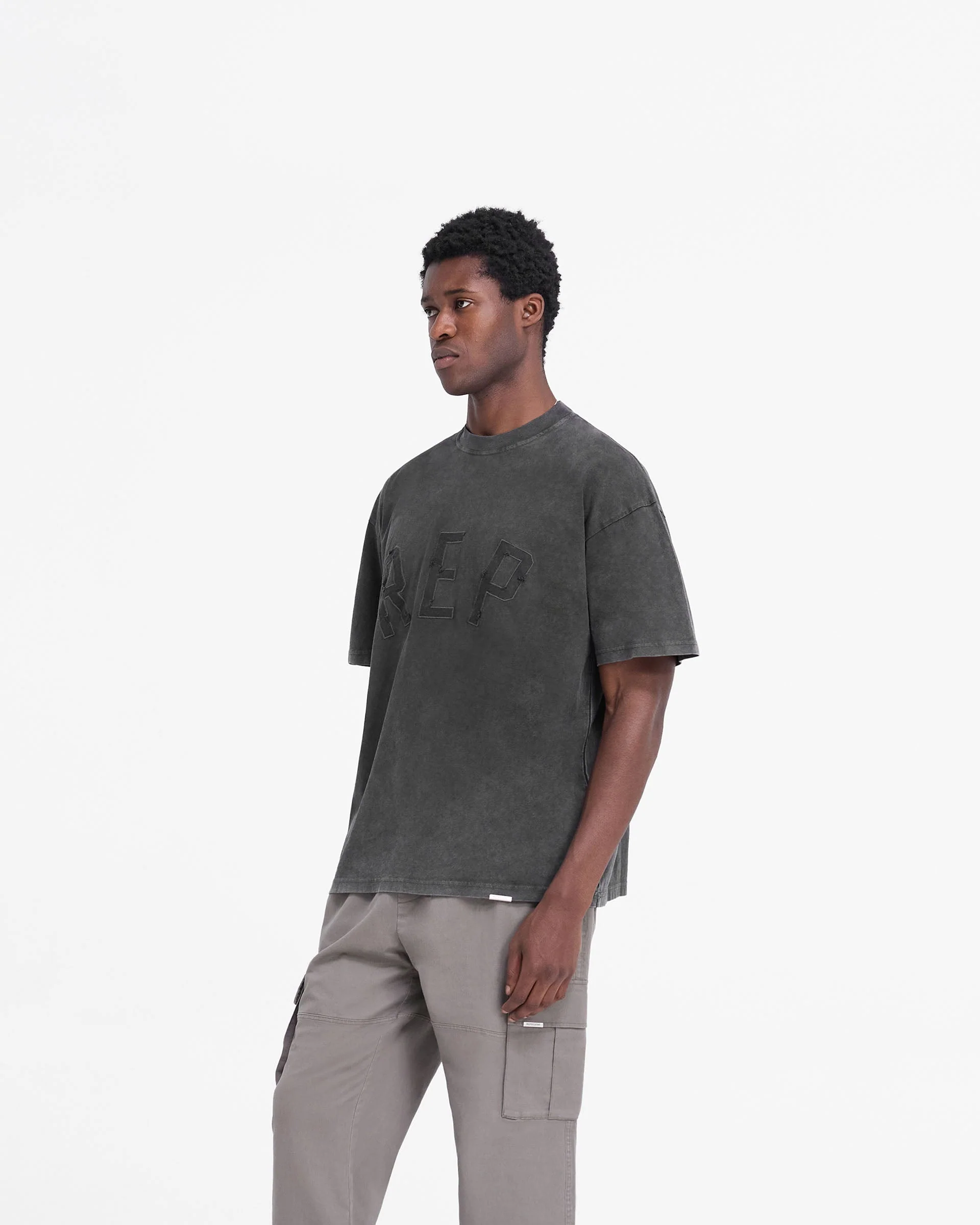 Rep Applique T-Shirt - Vintage Black - Image 2