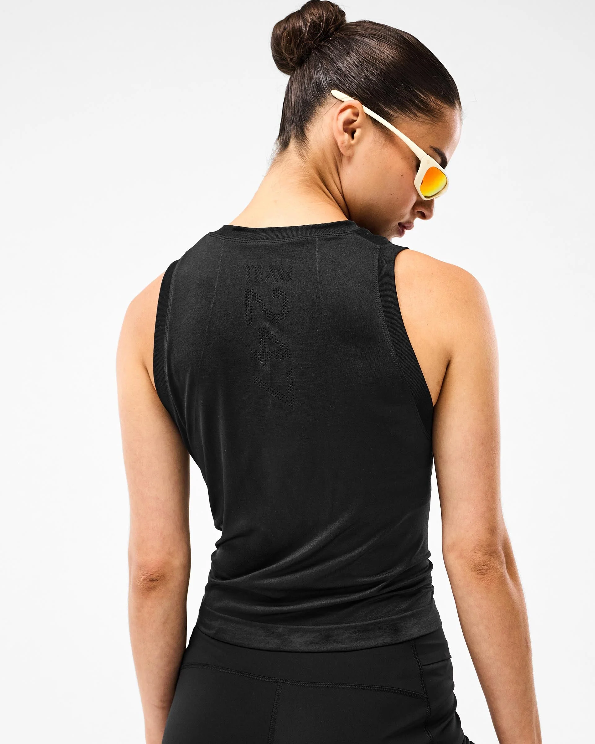 247 Ease Seamless Loose Fit Tank - Black - Image 6