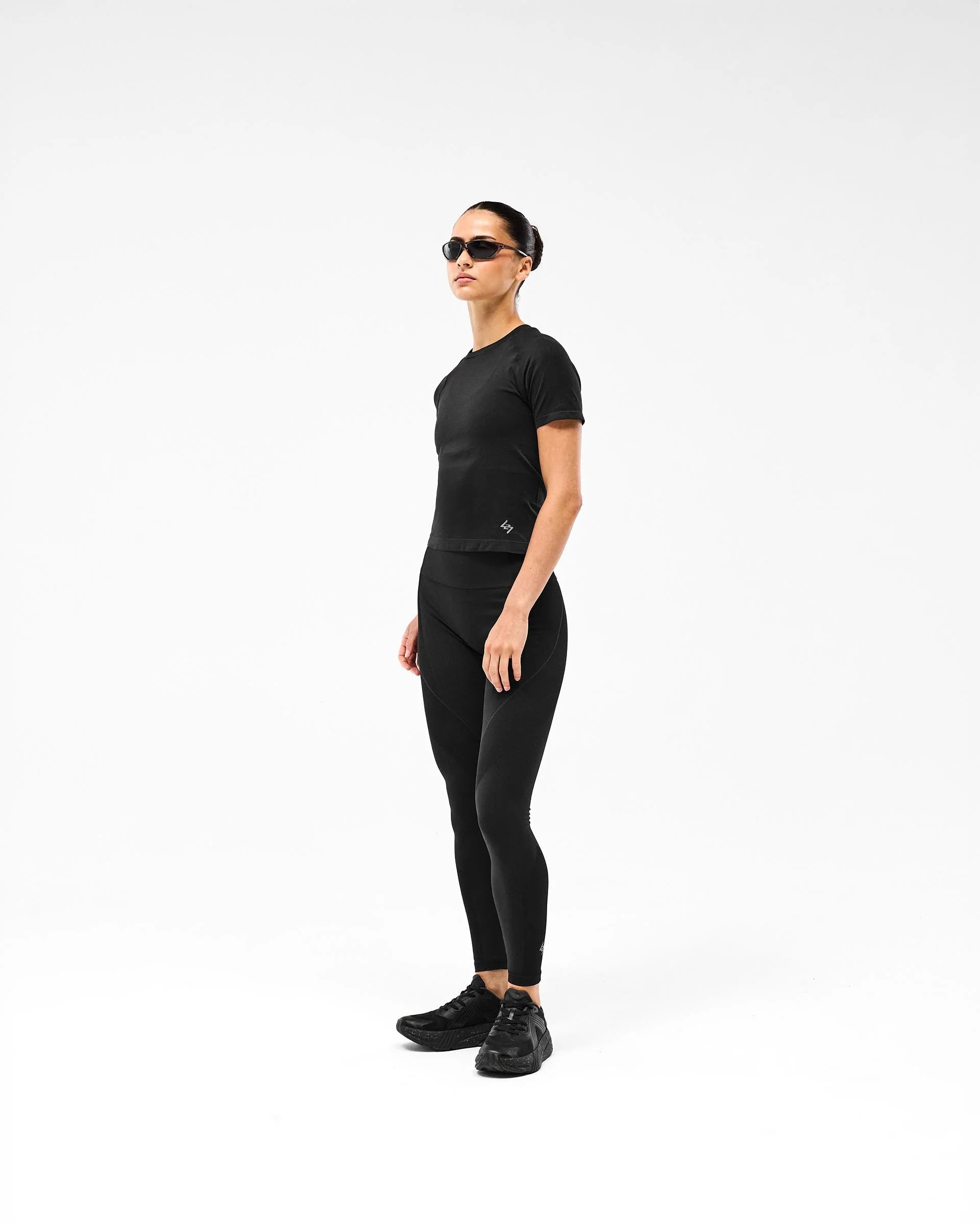 247 Ease Seamless Perforated T-Shirt - Black - Image 4