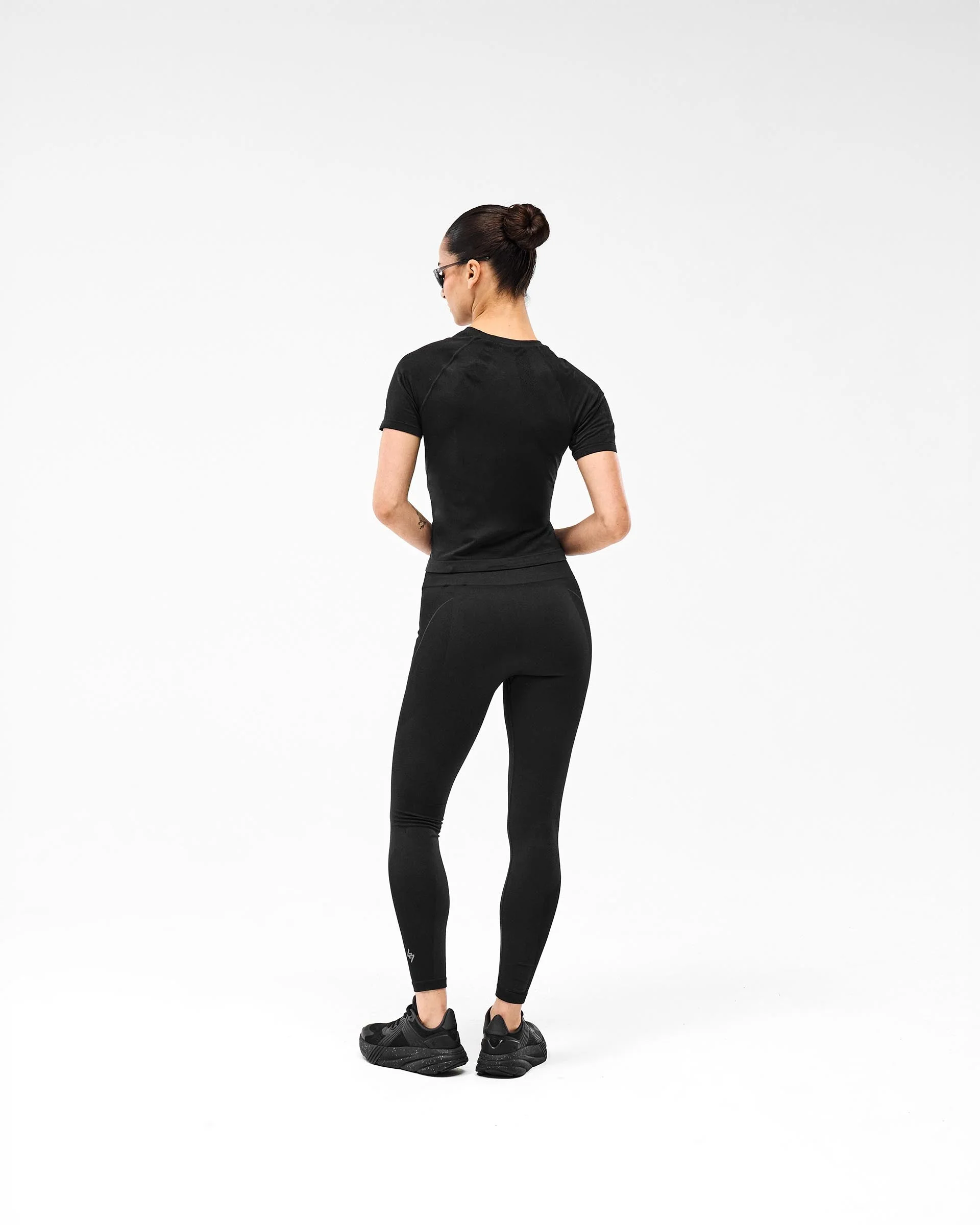 247 Ease Seamless Perforated T-Shirt - Black - Image 6